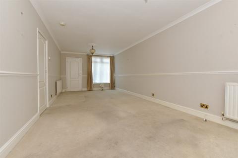 3 bedroom end of terrace house for sale, Fairlop Close, Hornchurch, Essex