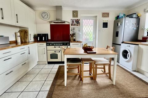 4 bedroom chalet for sale, Cloughs Road, Ringwood, BH24 1UU