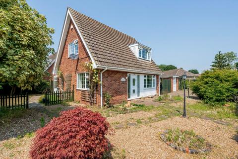 3 bedroom chalet for sale, Masons Drive, Necton