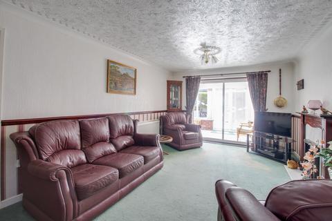 4 Bletchley Road, Newton Longville, Milton Keynes, MK17 0AD