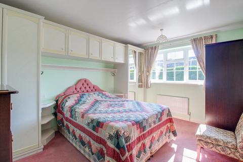 4 Bletchley Road, Newton Longville, Milton Keynes, MK17 0AD