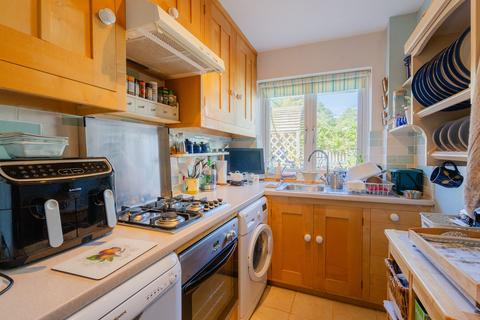 3 bedroom terraced house for sale, Church Street, Crediton, EX17
