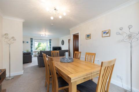 6 Almond Place, Huntingtowerfield, Perth, PH1 3FA