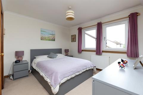 6 Almond Place, Huntingtowerfield, Perth, PH1 3FA