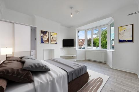 1 bedroom apartment to rent, Clarkes Avenue, Worcester Park, KT4