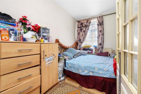 2 bedroom apartment for sale, Wades Place, London, E14