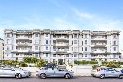 2 bedroom flat for sale, Marine Parade, Worthing BN11 3FE