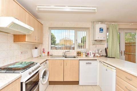 3 bedroom terraced house for sale, Hearne Close, Sittingbourne, Kent