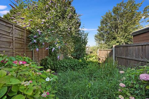 116 Beacon Road, Chatham, ME5 7BS