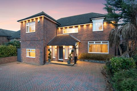 undefined, Valley Drive, Gravesend, DA12