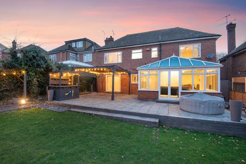 undefined, Valley Drive, Gravesend, DA12