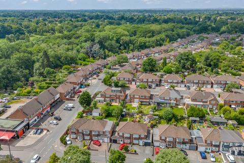 4 bedroom semi-detached house for sale, Rowlands Crescent, Solihull, West Midlands, B91