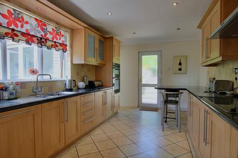 17 Brook Way, Romsey, SO51 7JZ