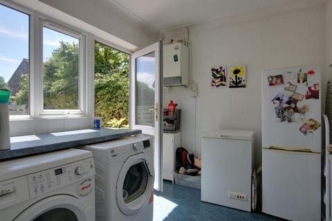 17 Brook Way, Romsey, SO51 7JZ