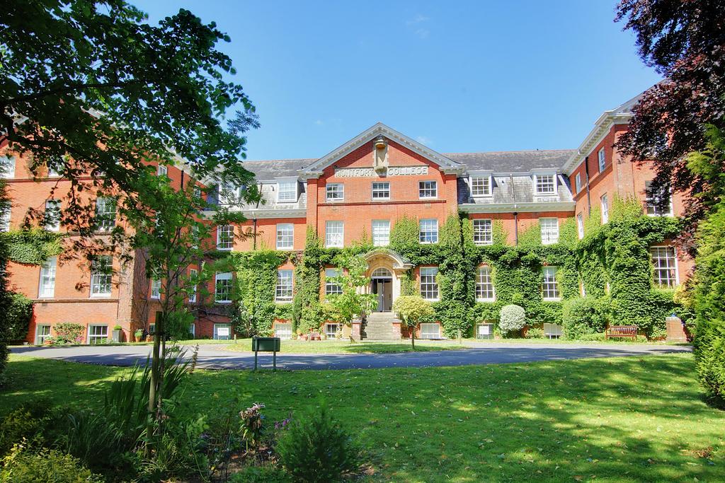 Montfort College, Romsey 3 bed duplex for sale - £325,000