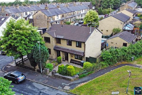 3 bedroom semi-detached house for sale, Park Avenue, Barrowford