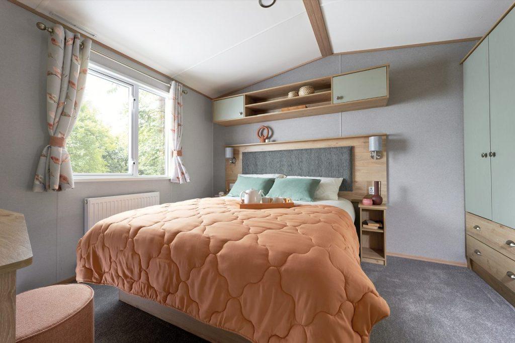 Abi Wimbledon Primary Bedroom Softlight 1907.jpg