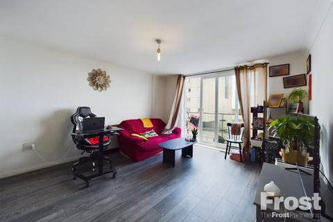 1 bedroom apartment for sale, Bergenia House, Bedfont Lane, Feltham, Middlesex, TW13