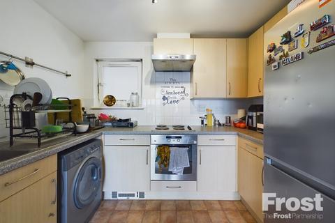 Flat 52, Bergenia House Bedfont Lane, Feltham, TW13 4GE