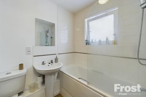 Flat 52, Bergenia House Bedfont Lane, Feltham, TW13 4GE