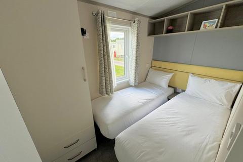 2 bedroom static caravan for sale, Hayling Island Holiday Park
