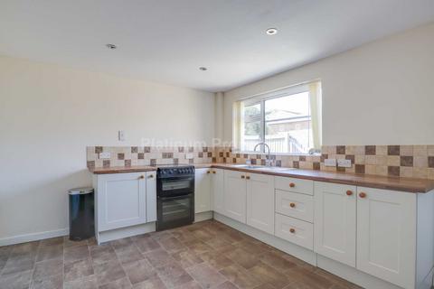 2 bedroom end of terrace house to rent, Rookery Close, Waterbeach