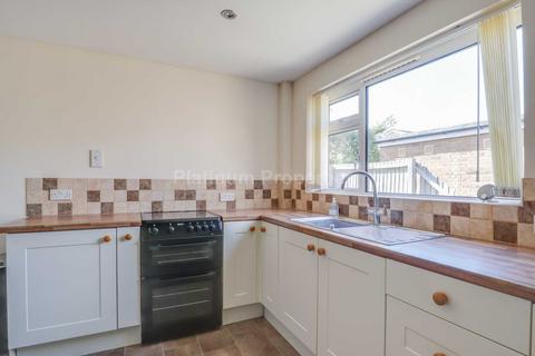 2 bedroom end of terrace house to rent, Rookery Close, Waterbeach