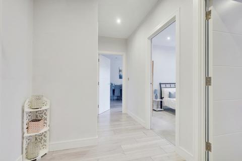 2 bedroom apartment for sale, Victoria Avenue, Southend-on-Sea, SS2