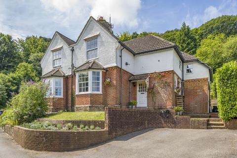 4 bedroom house for sale, Haslemere with views