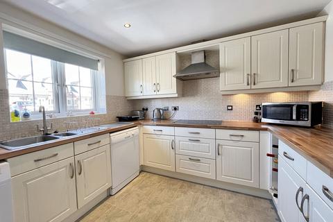 4 bedroom detached house for sale, Longbeach Drive, Beadnell, Chathill, Northumberland, NE67 5EG