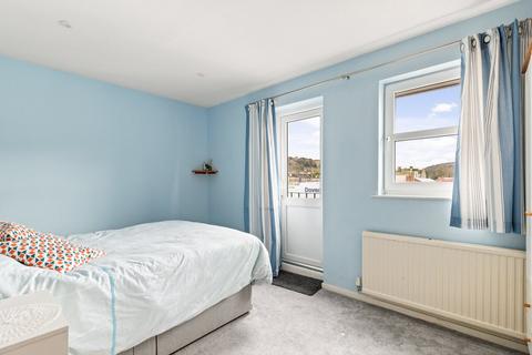 2 bedroom flat for sale, Priory Gate Road, Dover, CT17
