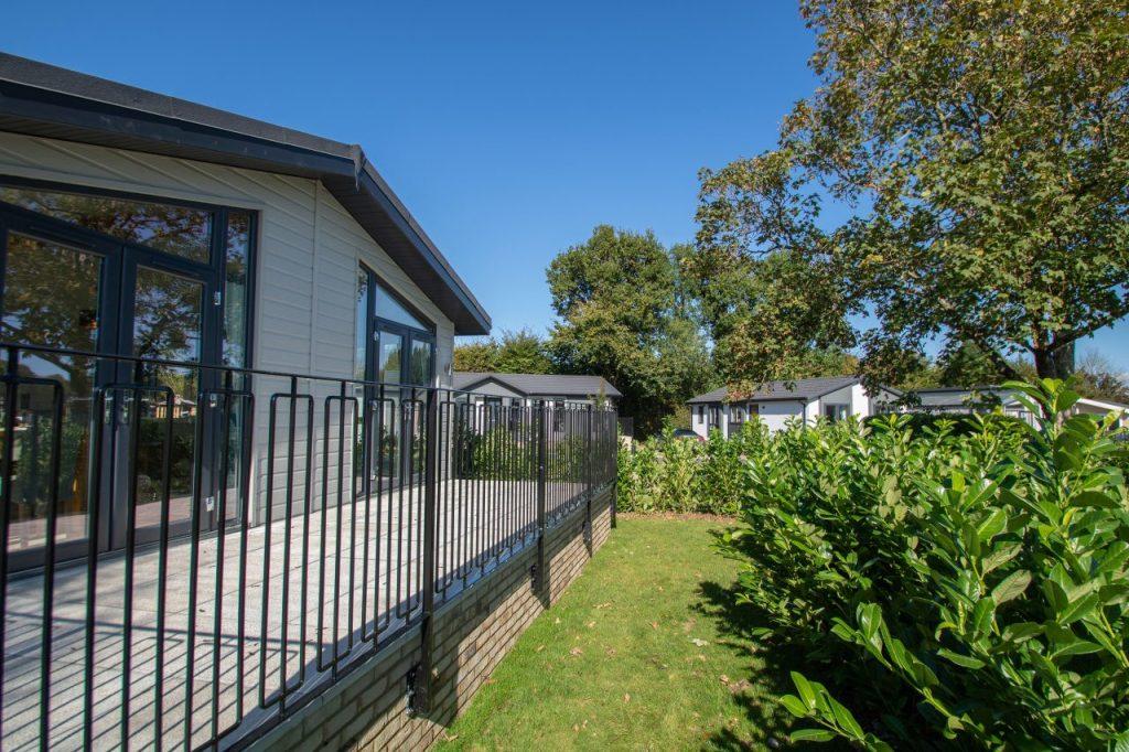 Willerby Acorn Exterior 2 Plot 25.jpg