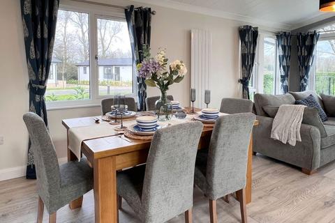 3 bedroom park home for sale, Merley Court Residential Park