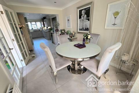 4 Eastcott Close, Bournemouth, BH7 7EQ