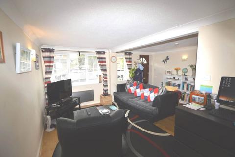 1 bedroom maisonette for sale, ADDLESTONE