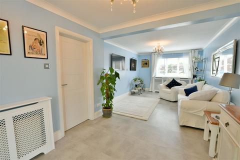 4 bedroom detached house for sale, Longdean Close, Hebburn