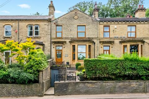 3 bedroom terraced house for sale, Bradford Road, Cleckheaton, West Yorkshire, BD19