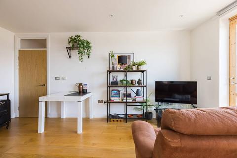 1 bedroom flat for sale, 4 Barry Blandford Way, London E3