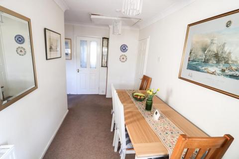 2 bedroom detached bungalow for sale, Yew Tree Road, Hayling Island