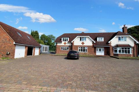 5 bedroom detached house for sale, Gravesend DA13