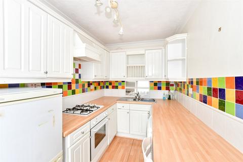 1 bedroom ground floor flat for sale, St. James's Place, Cranleigh, Surrey