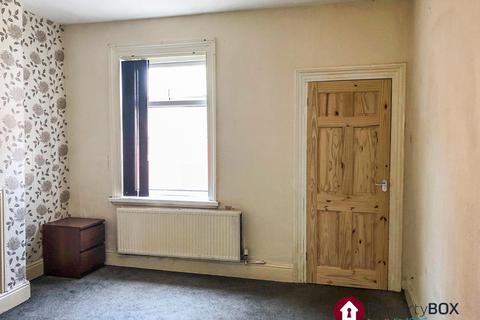 3 bedroom terraced house to rent, Bridge Street, West Bromwich, West Midlands, B70