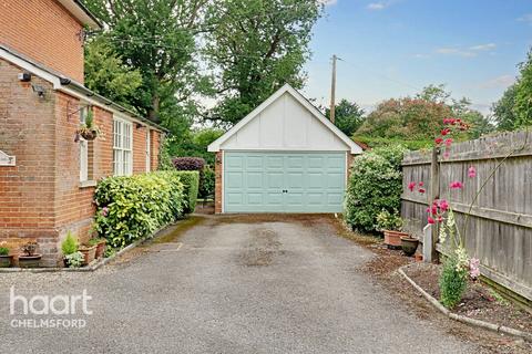 4 bedroom character property for sale, Roxwell Road, Chelmsford