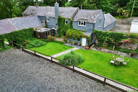 5 bedroom equestrian property for sale, Brynsiencyn, Llanfairpwllgwyngyll, LL61 6UT