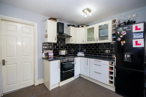 3 bedroom terraced house for sale, Chase Road, Burntwood, WS7