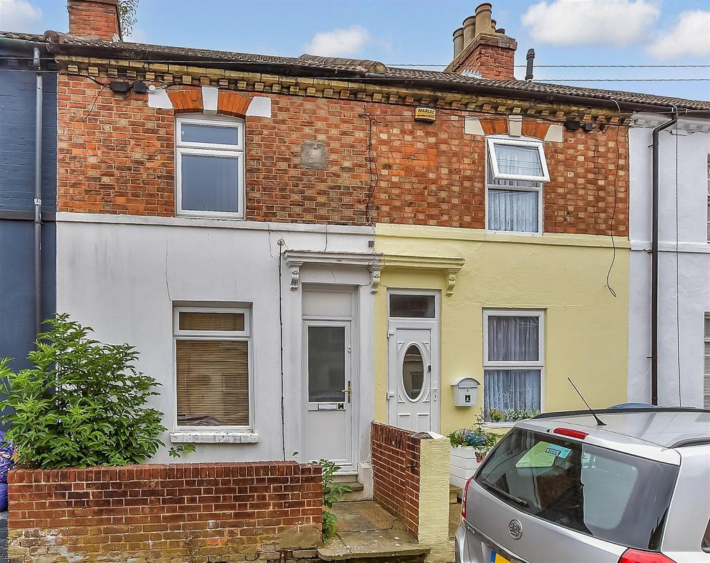 Clarendon Place, Dover, Kent 2 bed terraced house for sale £175,000
