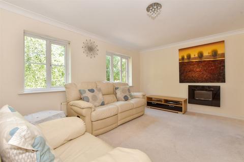 4 bedroom terraced house for sale, Sycamore Grange, Ramsgate, Kent
