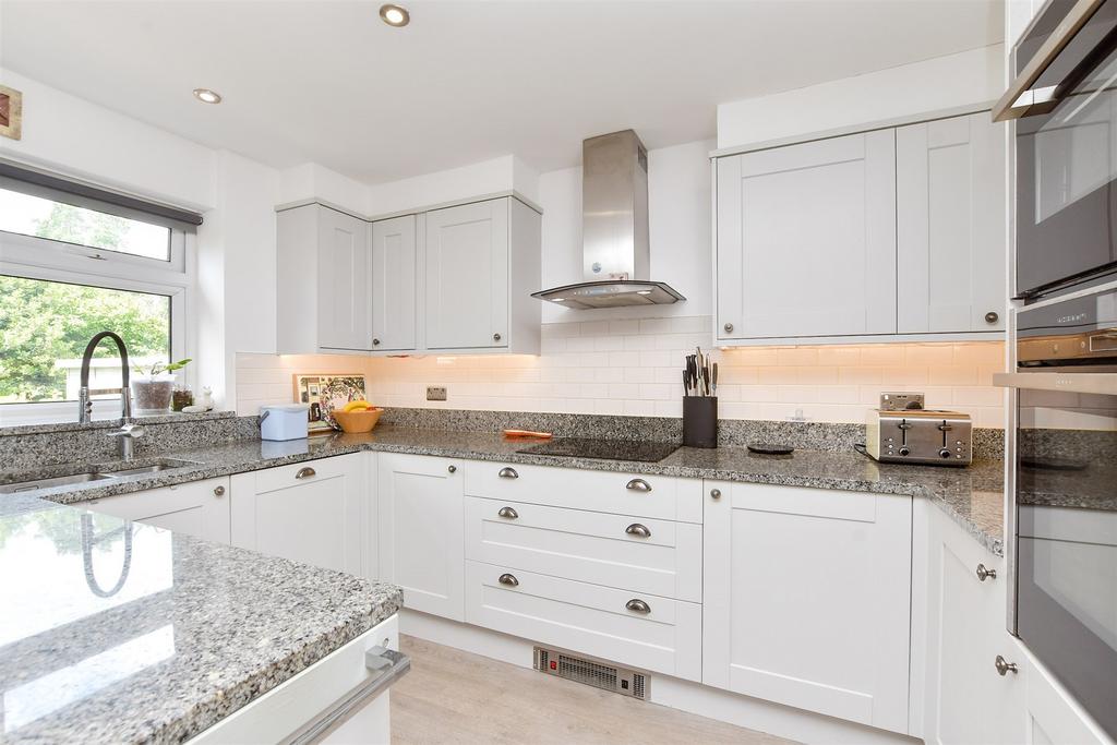 Redstone Park, Redhill, Surrey 4 bed semidetached house for sale £
