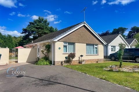 2 bedroom bungalow for sale, Ferndown Bournemouth BH22 9QL