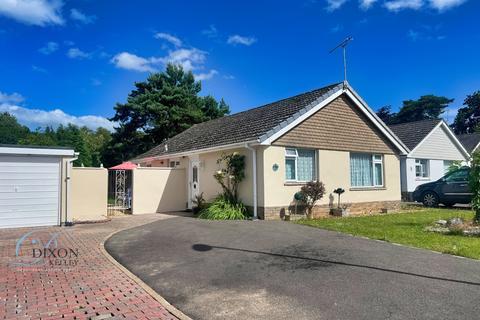 2 bedroom bungalow for sale, Ferndown Bournemouth BH22 9QL